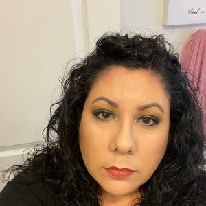 Meet your Posher, Xochitl